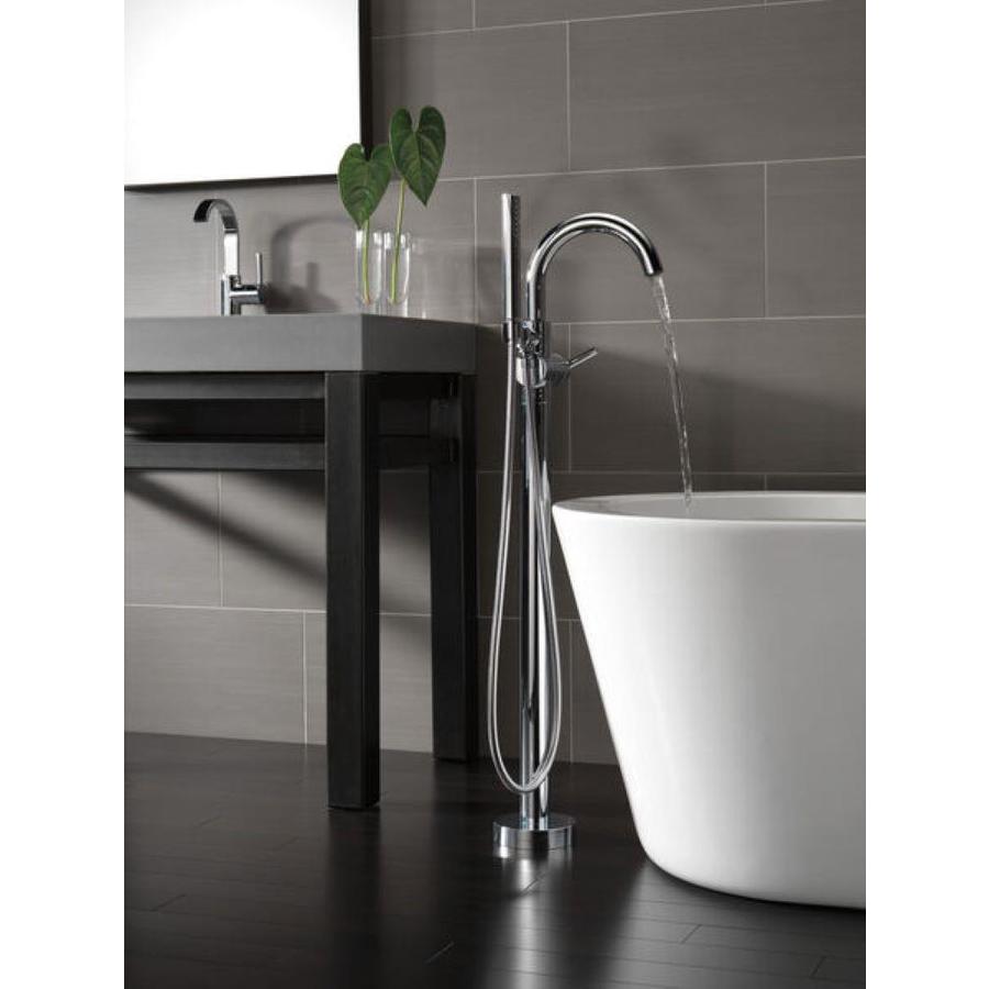 Delta Contemporary Chrome 1Handle Residential Freestanding Bathtub