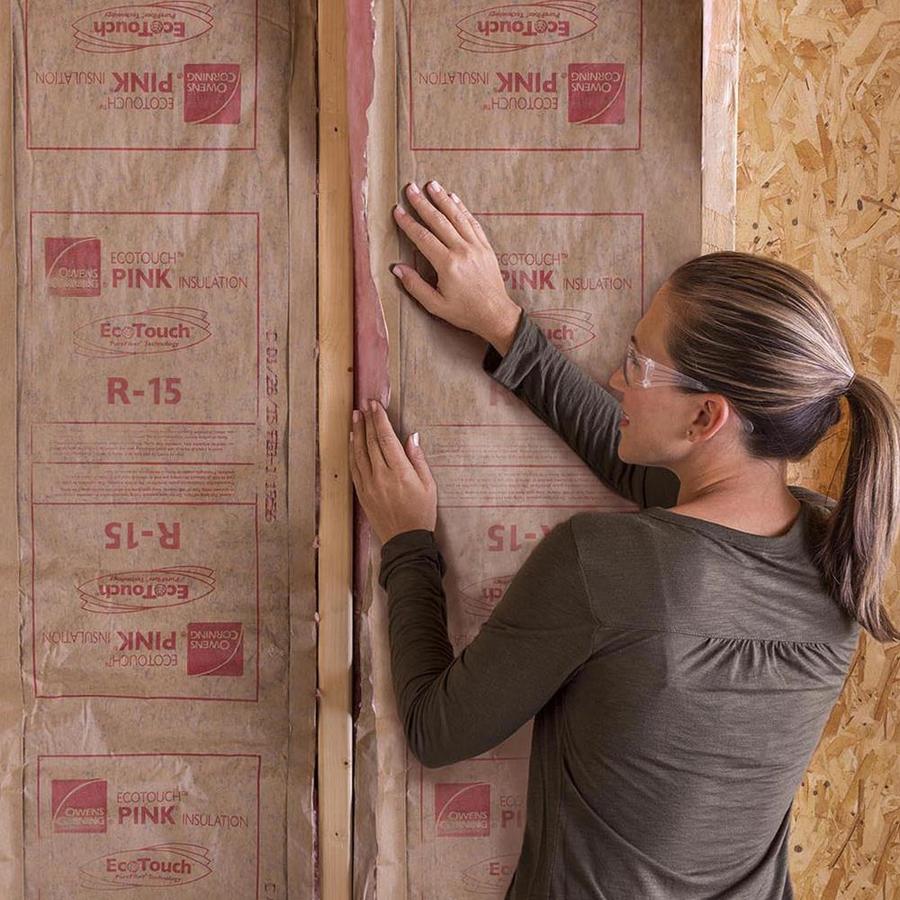 Owens Corning R15 Wall 67.81sq ft Faced Fiberglass Batt Insulation