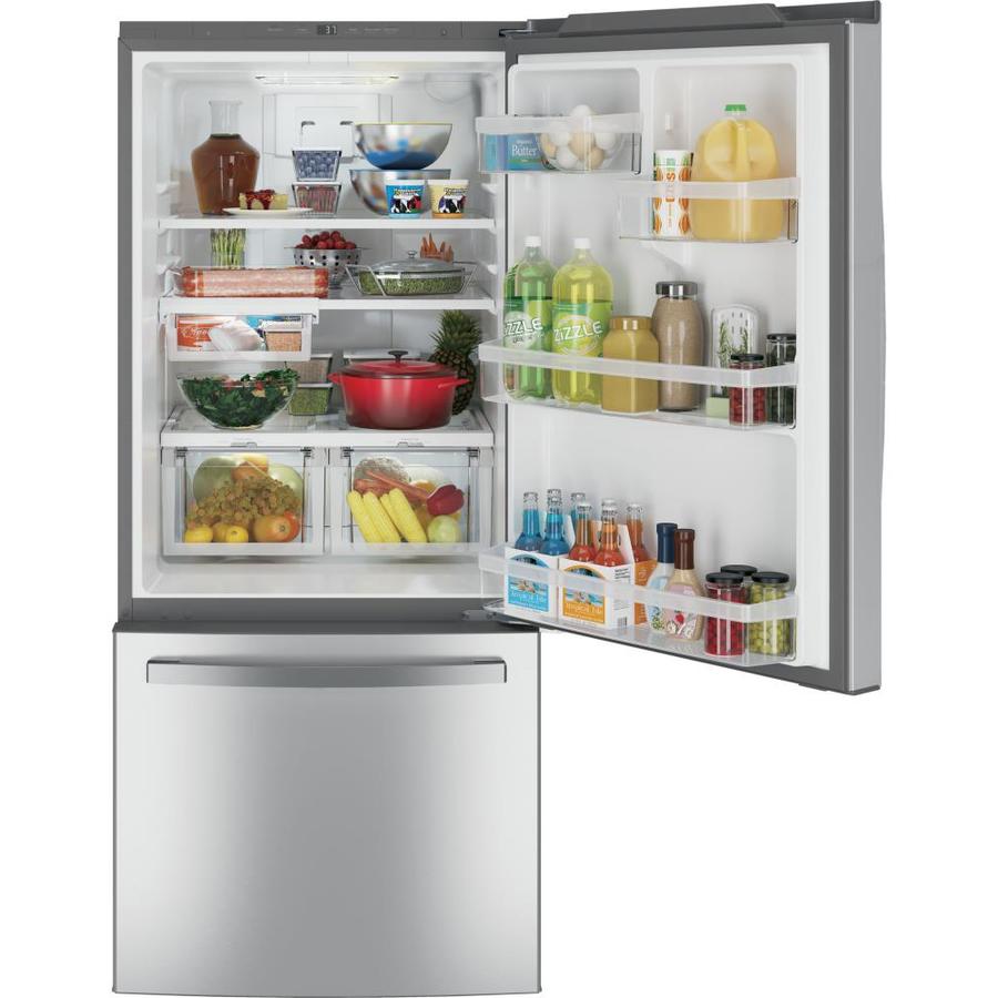 GE 20.9cu ft BottomFreezer Refrigerator with Ice Maker (Stainless