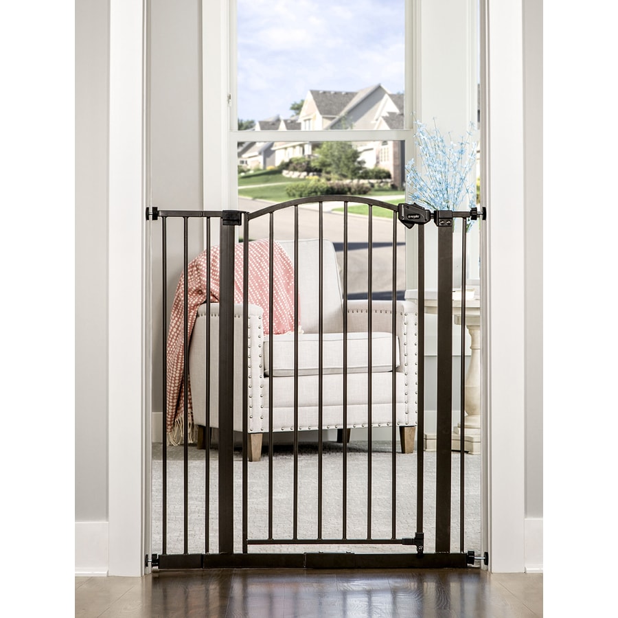 baby gate with door