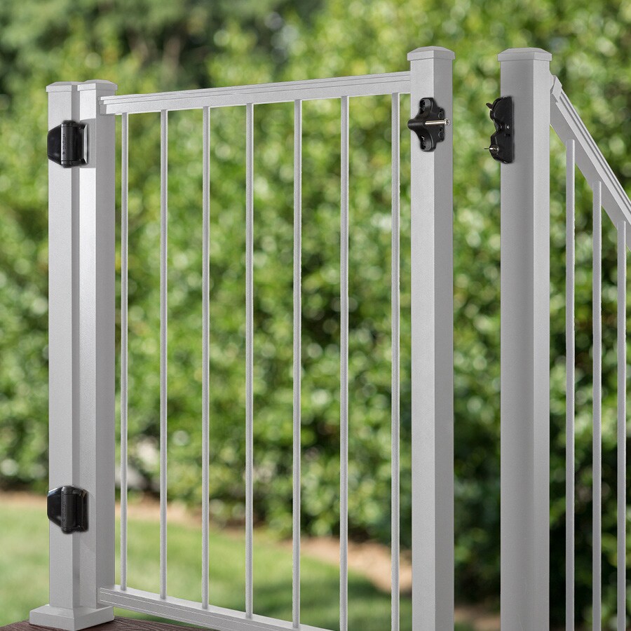 Trex Gates 3 5 Ft H X 4 Ft W Classic White Aluminum Walk Thru Gate In The Metal Fence Gates
