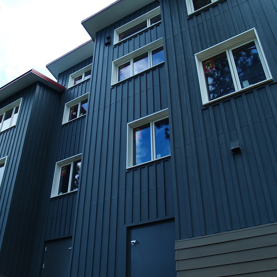 James Hardie 48 In X 96 In Colorplus Hz5 Hardiepanel Evening Blue