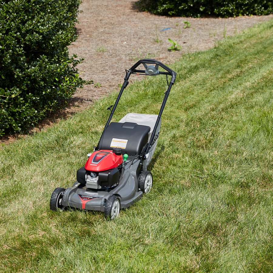 Honda HRX 201cc 21in SelfPropelled Gas Push Lawn Mower in the Gas