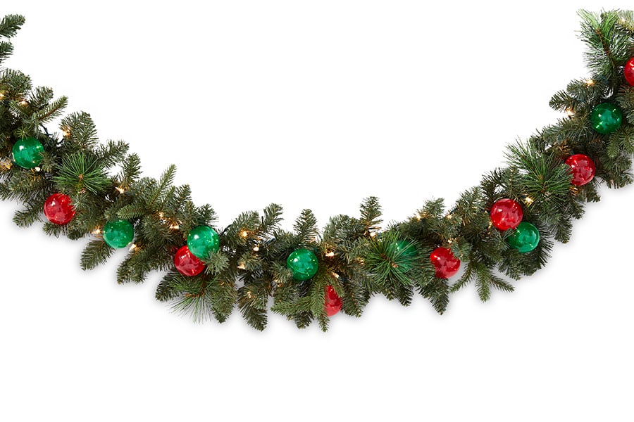 GE Outdoor Pre-lit Electrical Outlet 18-ft Spruce Garland With White ...