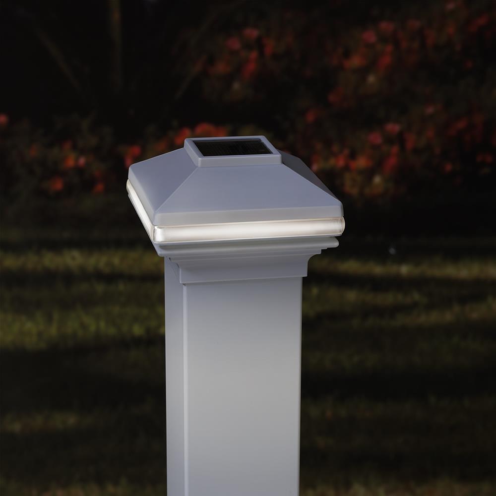 Deckorators 4-in X 4-in 2-Lumen 1-Watt White Solar LED Outdoor Post Cap ...