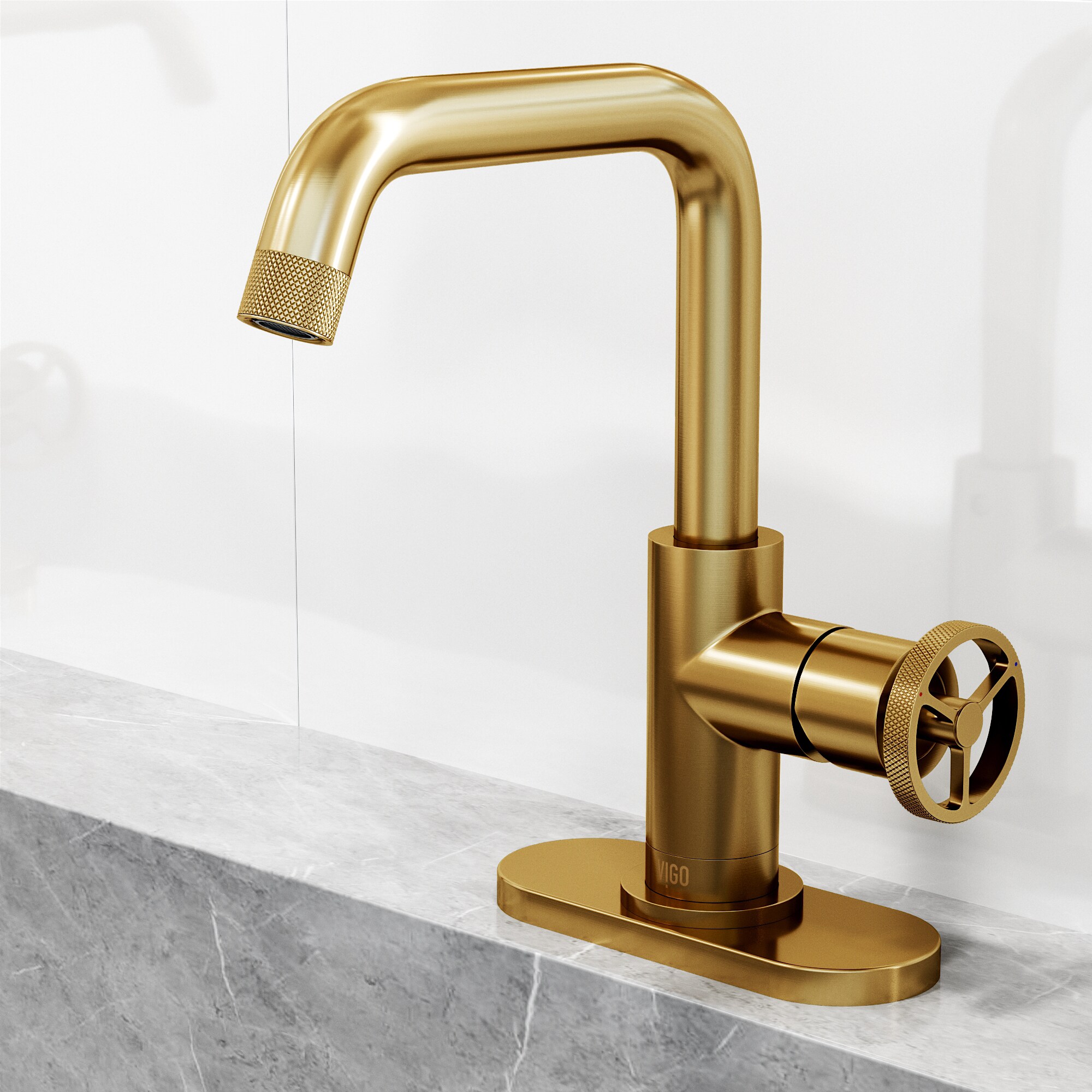 VIGO Cass Matte Brushed Gold 1-handle Single Hole WaterSense Low-arc Bathroom Sink Faucet with Deck Plate