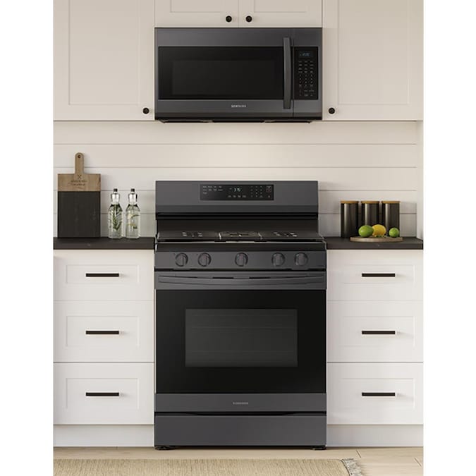 Samsung 30-in 5 Burners 6-cu ft Self-Cleaning Air Fry Convection Oven