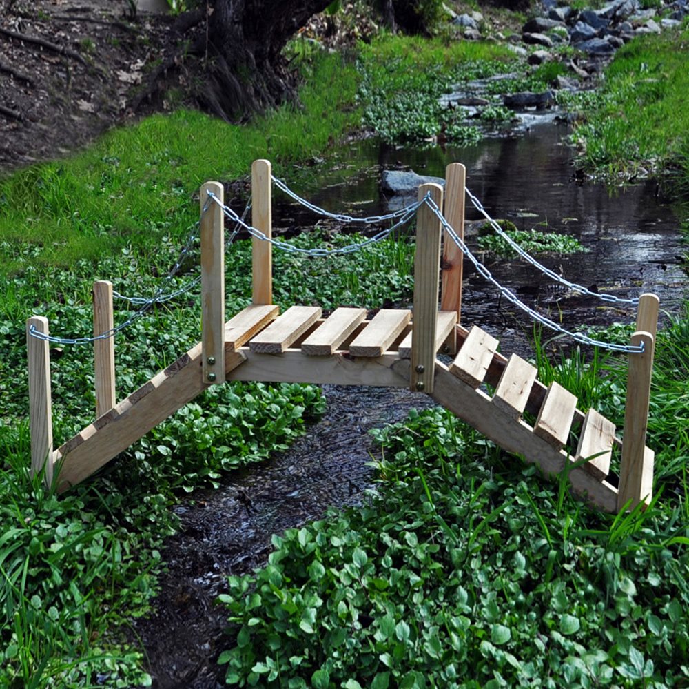 4-Feet Shine Company Cedar Garden Bridge Natural