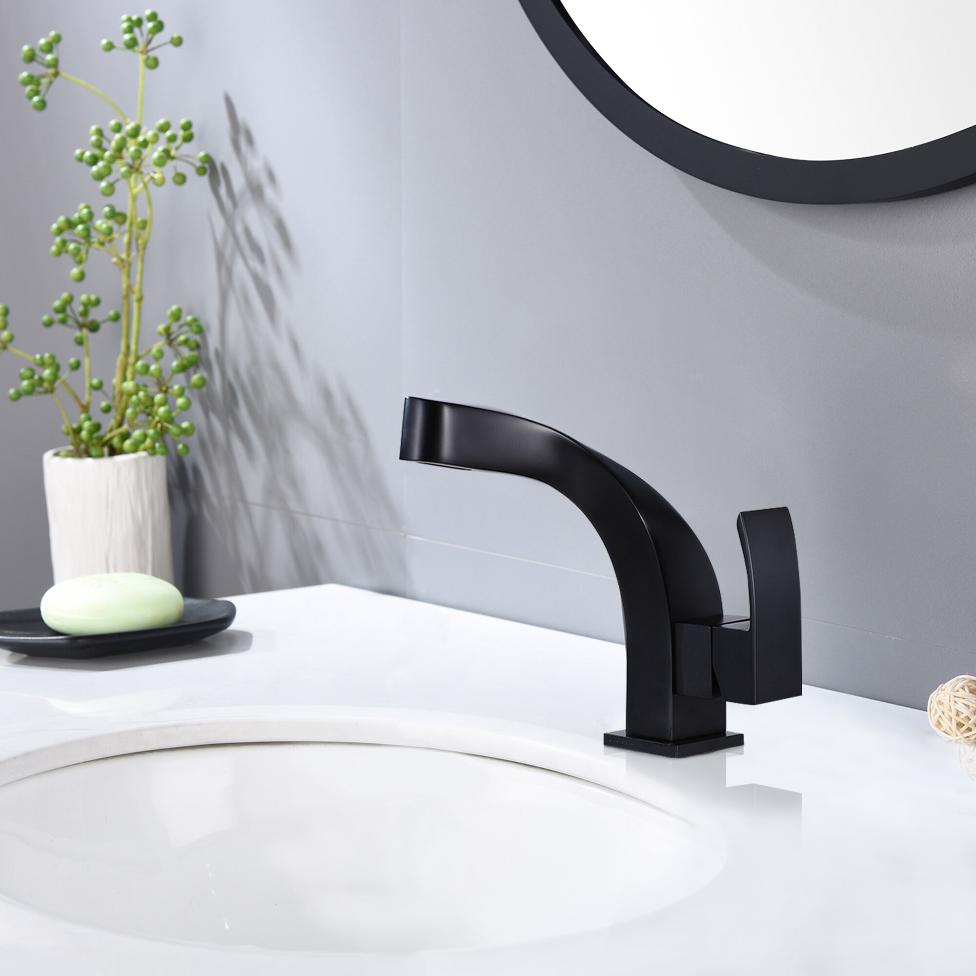 WELLFOR Deck mount bath faucet Matte Black 1-handle Single Hole Low-arc Bathroom Sink Faucet