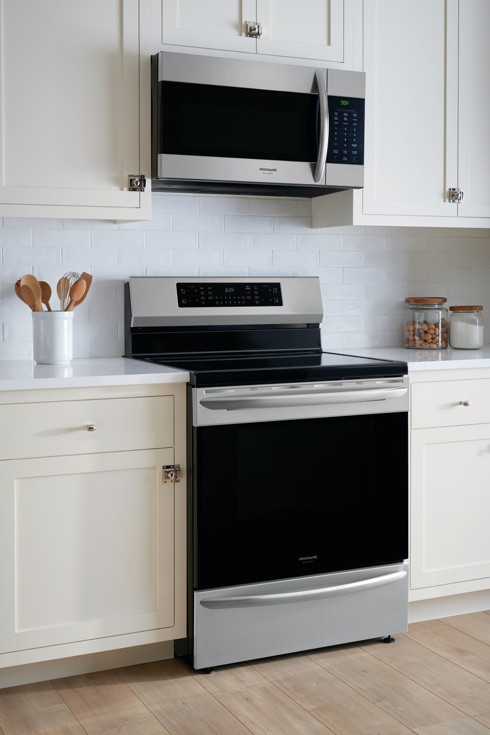 Frigidaire Gallery 30-in 4 Elements Self-cleaning and Steam 