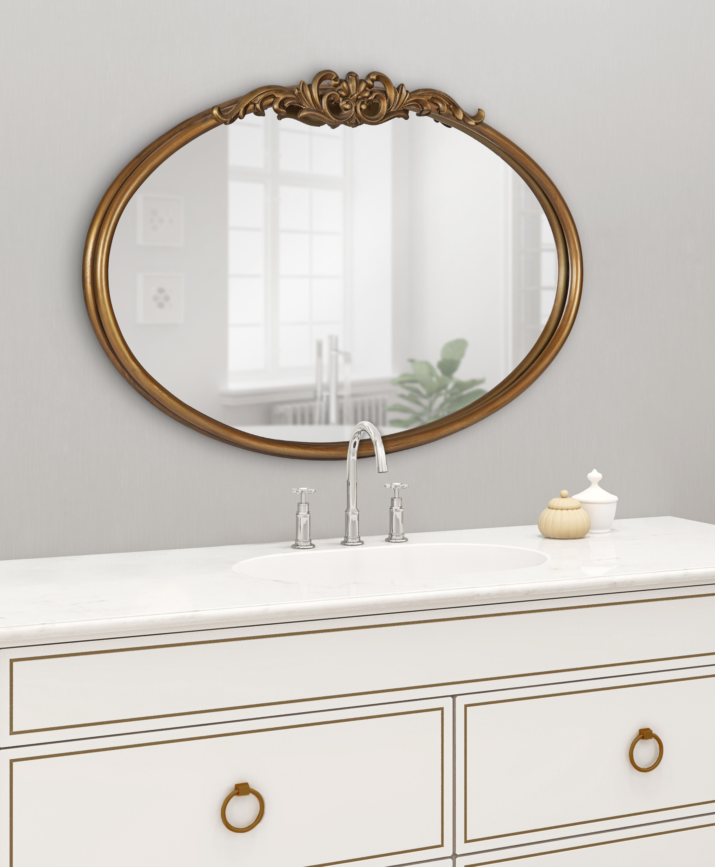 Kate and Laurel Arendahl 27.25-in W x 18.75-in H Oval Gold Framed Wall Mirror