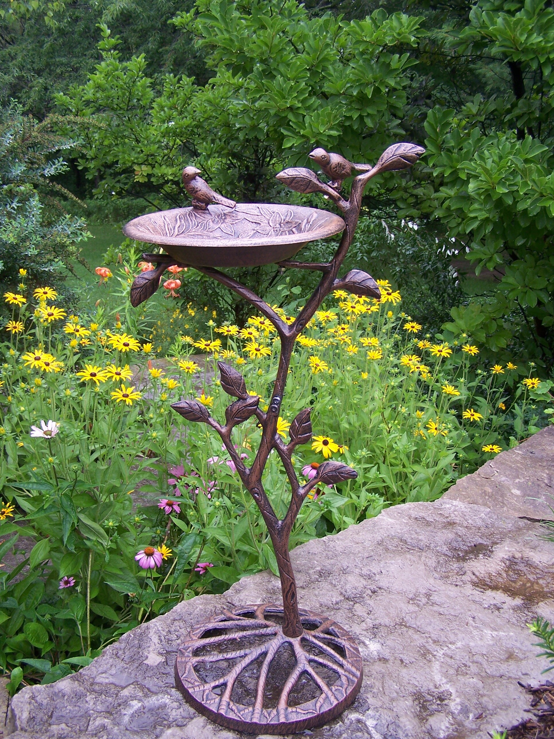 Rustic Cast Iron Floral Pattern Bird Bath Yard Garden Patio Decor 