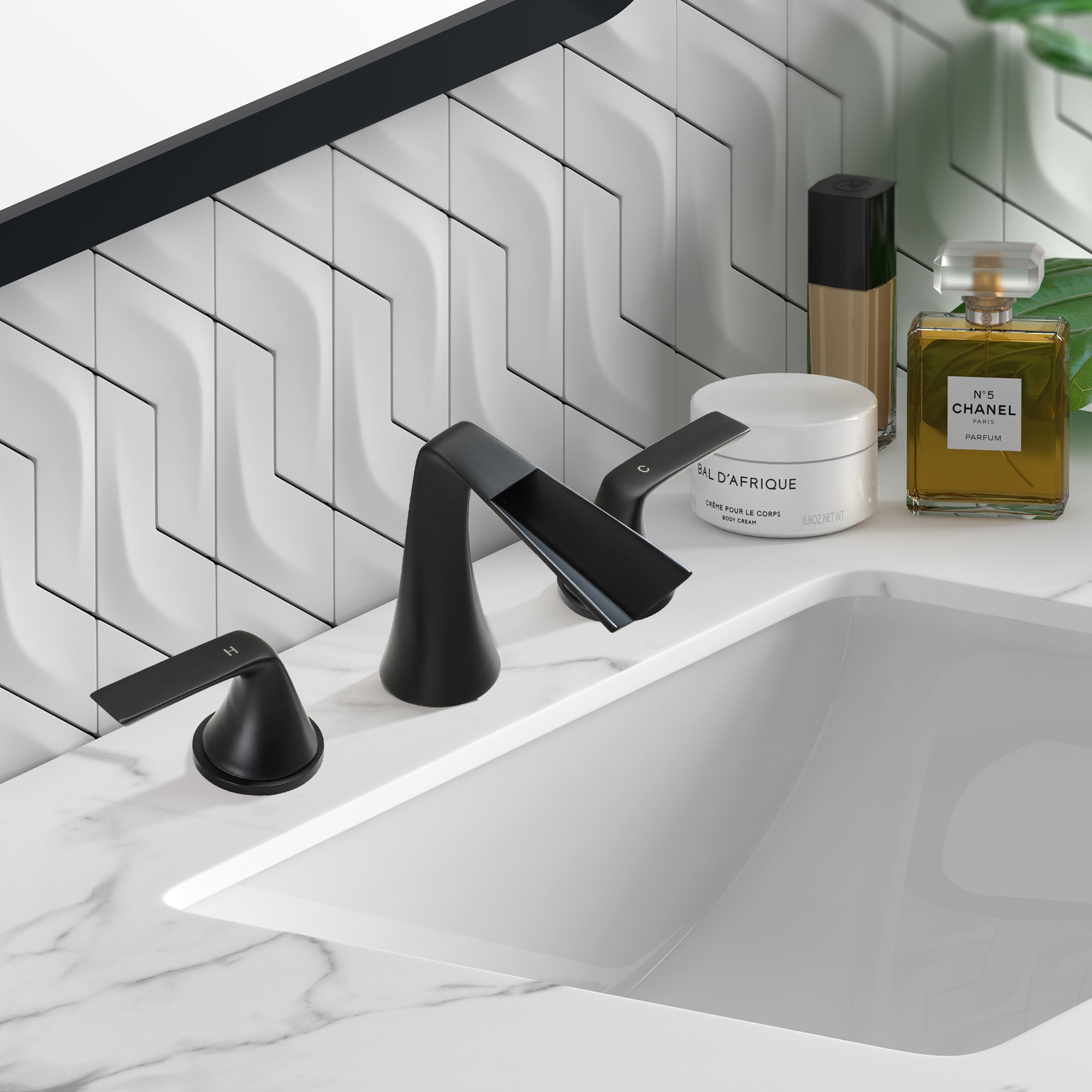 Clihome Faucet Matte Black 2-handle 8-in widespread WaterSense Low-arc Bathroom Sink Faucet