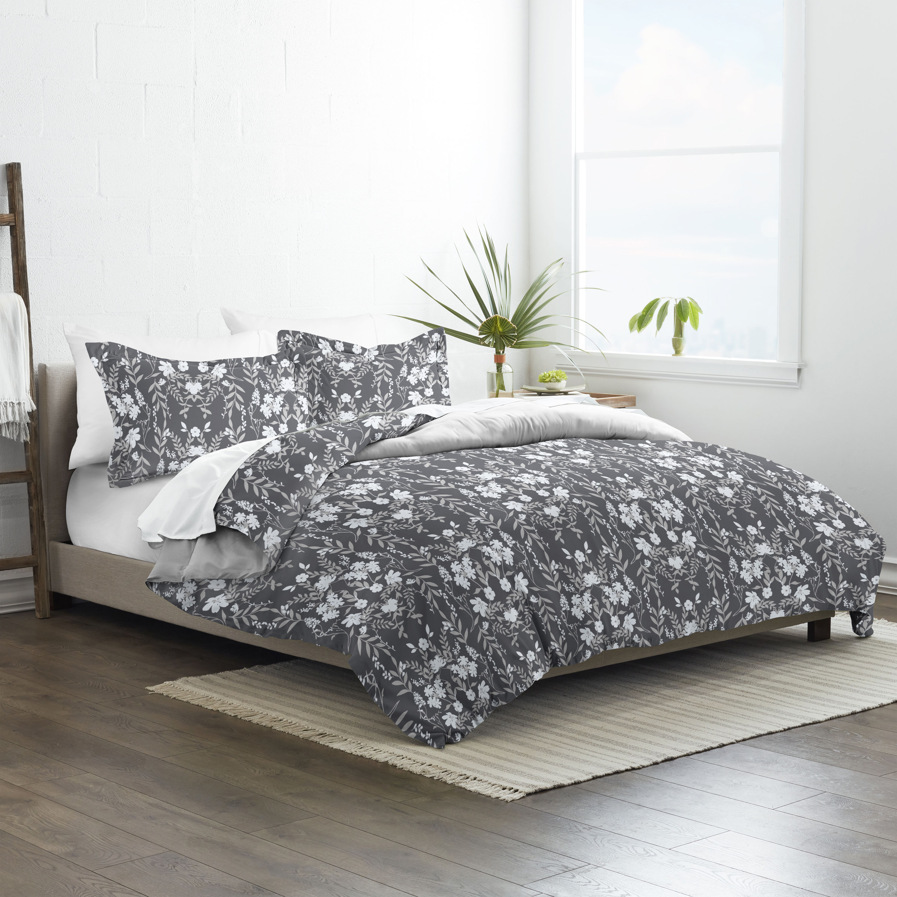 White & Black Comforter Set w/ Burnout Lace Design Full Queen King 5 PC Grey 