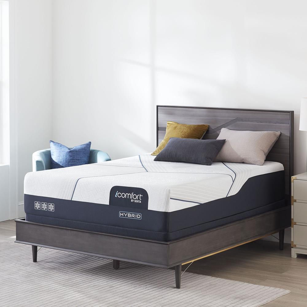 Serta 13.5in Soft Queen Hybrid Mattress in the Mattresses