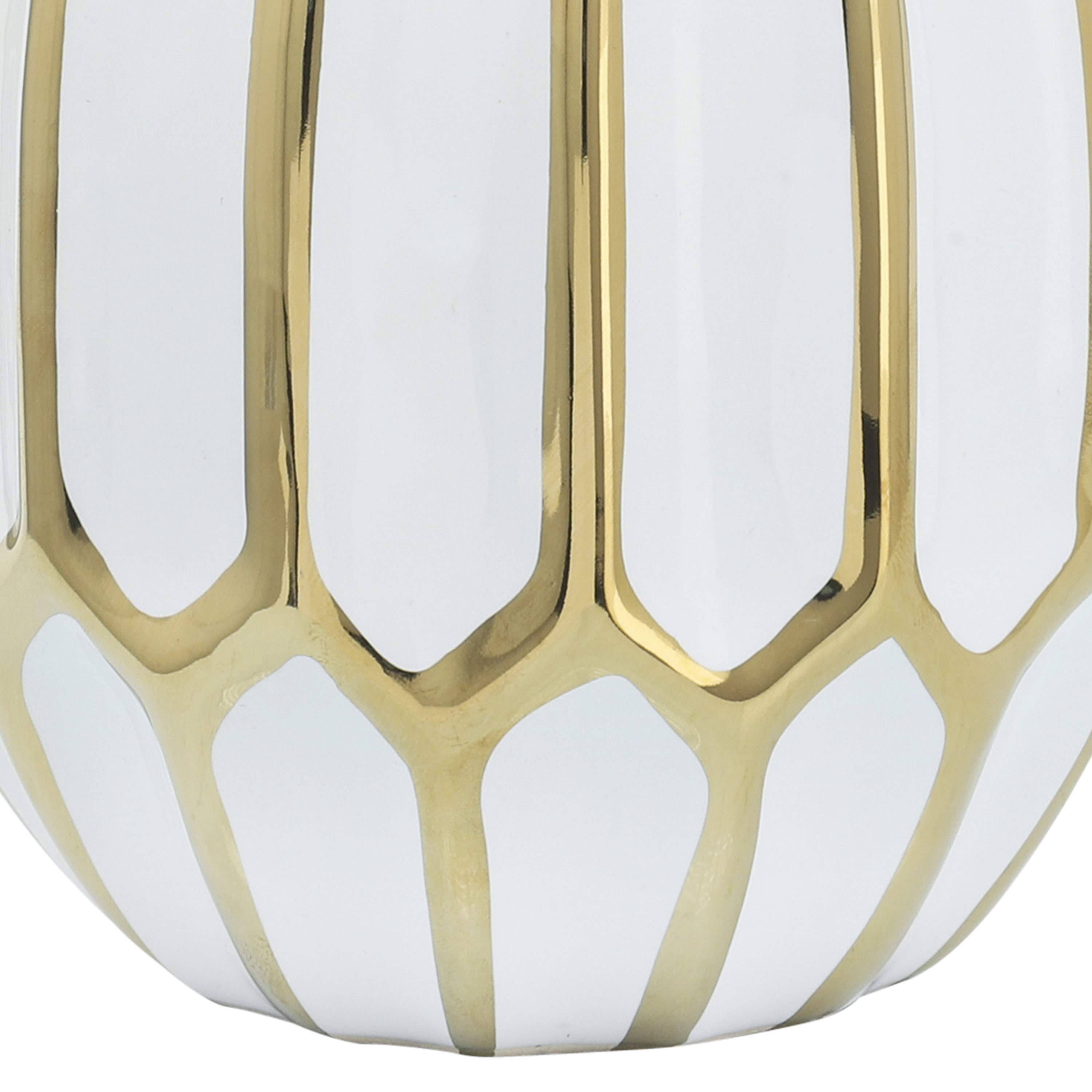 7 x 7 x 12 Inches Sagebrook Home 12056-06 Decorative Ceramic Covered Jar White/Gold Ceramic