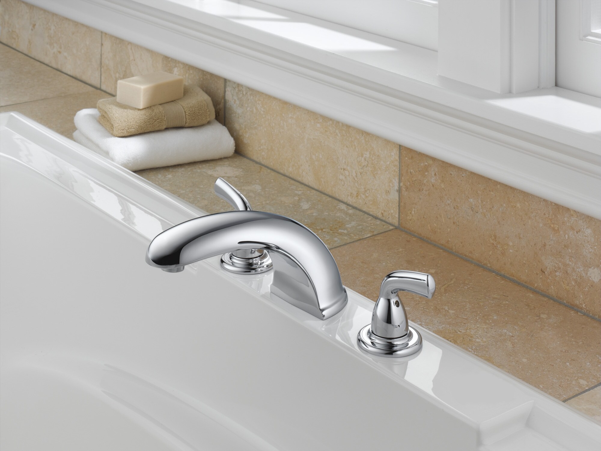 Delta Foundations Chrome 2-handle Residential Deck-mount Roman Low-arc Bathtub Faucet
