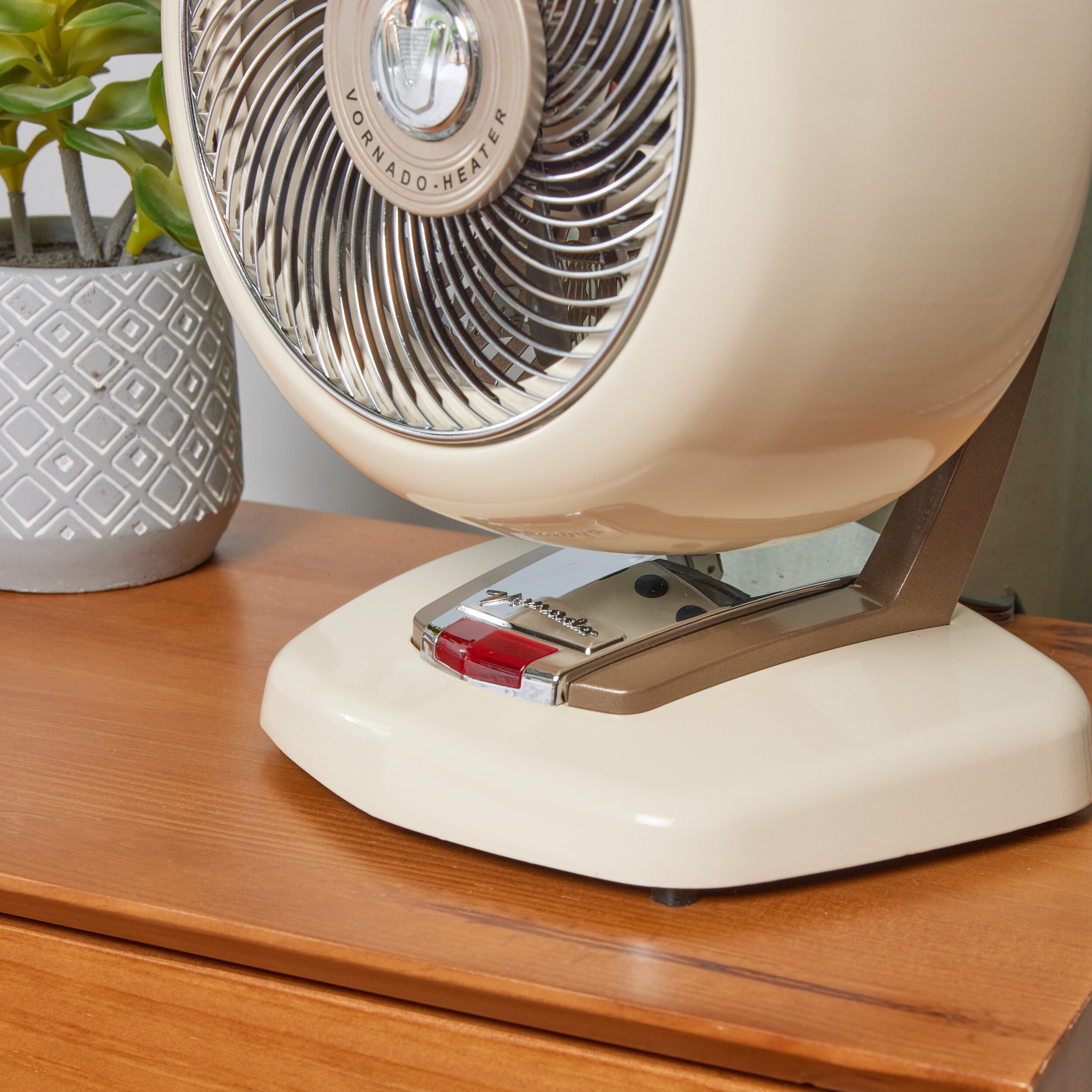 Vornado 1500-Watt Fan Utility Indoor Electric Space Heater with Thermostat