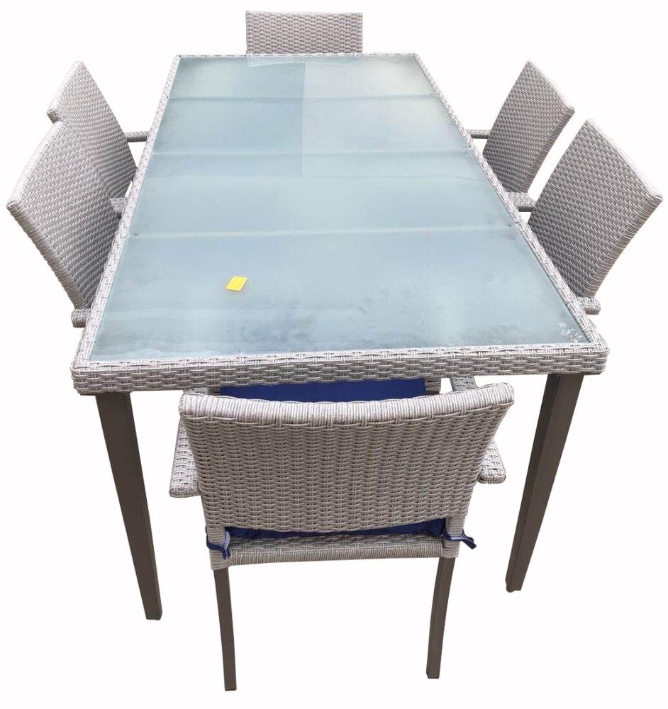 outdoor dining set with glass top