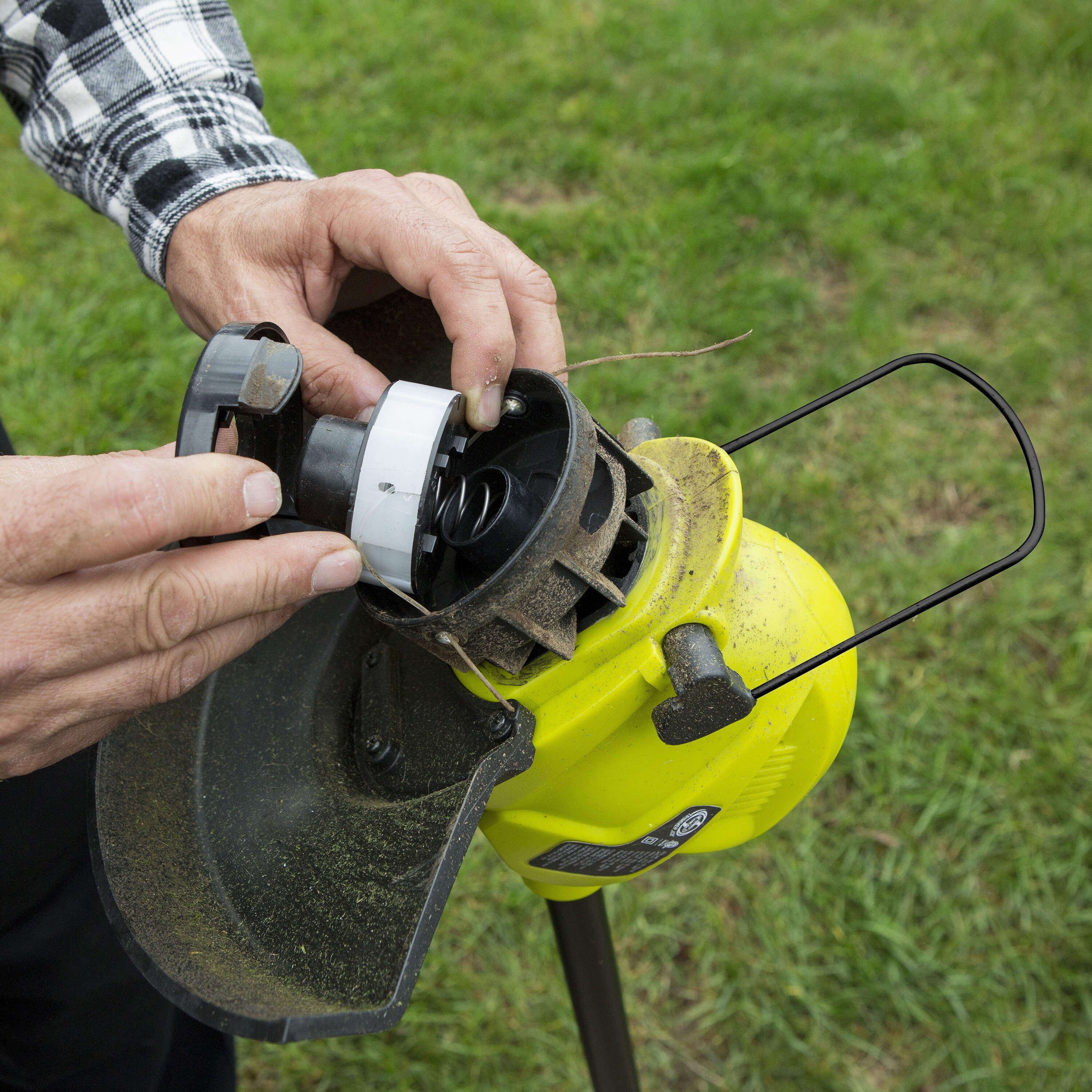 Sun Joe 4Amp 12in Corded Electric String Trimmer in the Corded