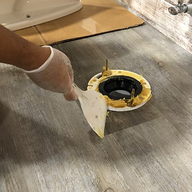 Guide: How to Replace a Toilet Wax Ring : r/selfreliance