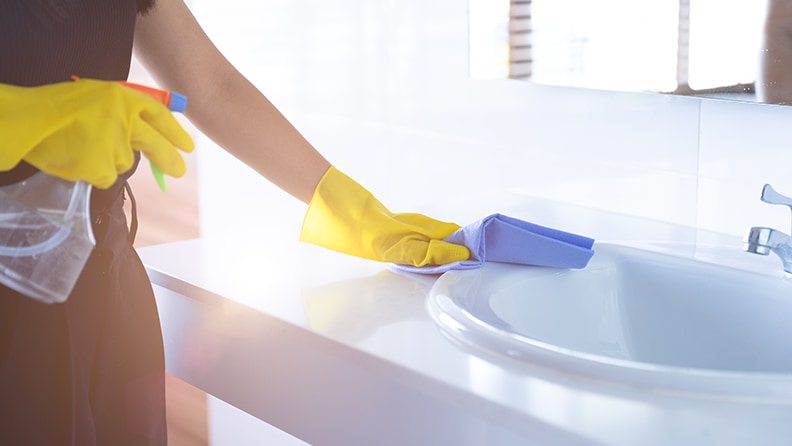 how-to-clean-bathroom-vanity-countertops