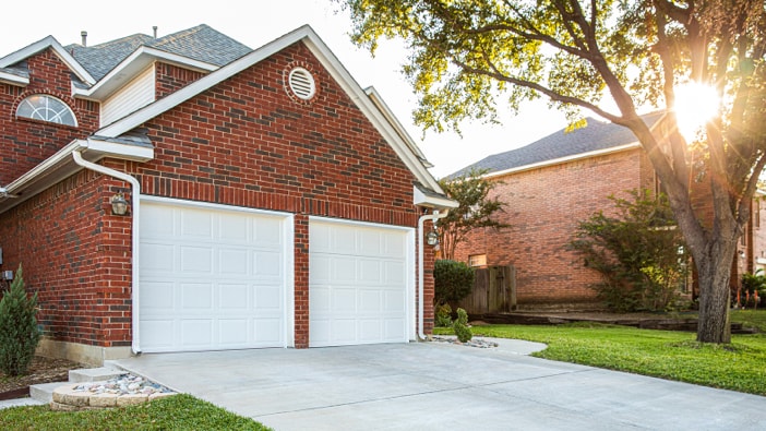 Find The Best Garage Door Style For, How Much Paint Do I Need For A Double Garage Door