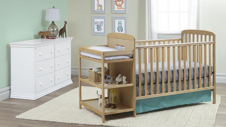 https://mobileimages.lowes.com/marketingimages/552d2909-bb72-416e-bbf7-ce387a910984/the-best-ways-to-organize-a-baby-closet.png