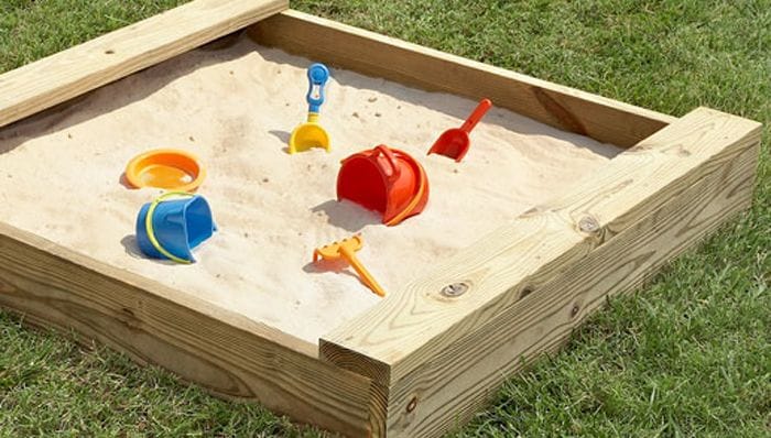 How To Build A Diy Sandbox Lowe S, How To Build A Wooden Sandbox With Lid