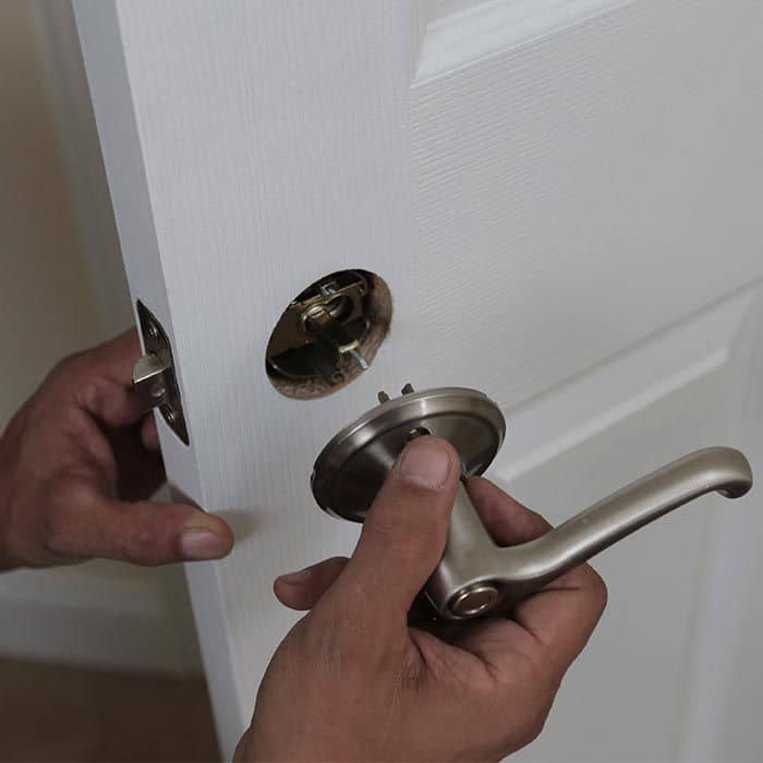 How To Replace a Door Knob for a Handle Set 