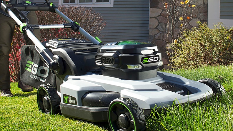 Gas vs. Electric Lawn Mowers Buying Guide