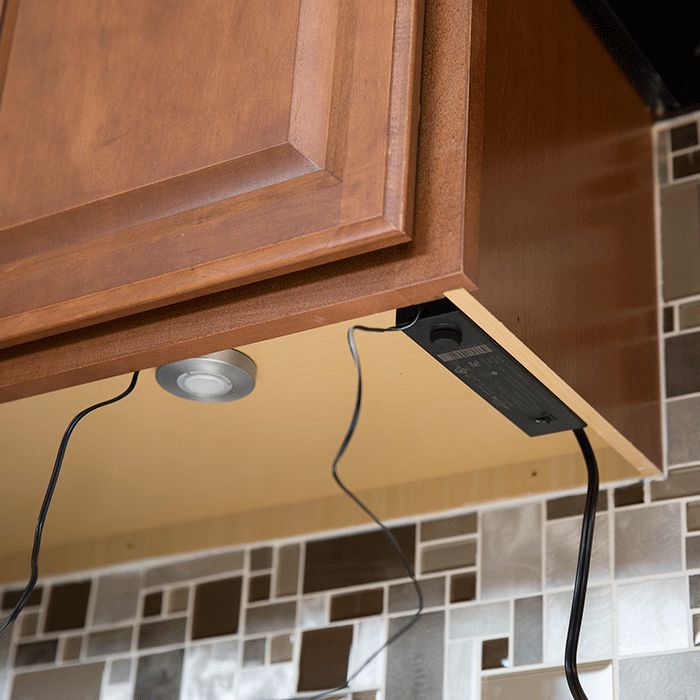 running under cabinet lighting