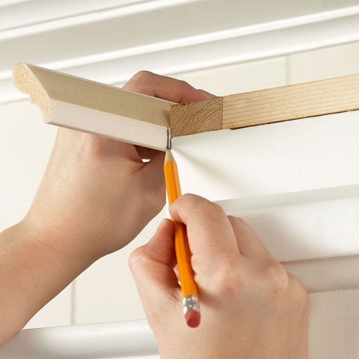 How to install cabinet crown deals molding