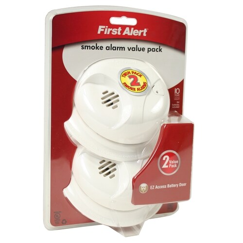 First Alert 2Pack BatteryPowered 9Volt Smoke Detectors at