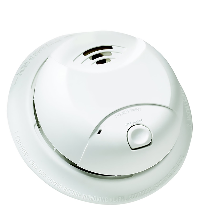 First Alert 10 Year Battery Operated 3 Volt Smoke Detector In The Smoke Detectors Department At Lowes Com