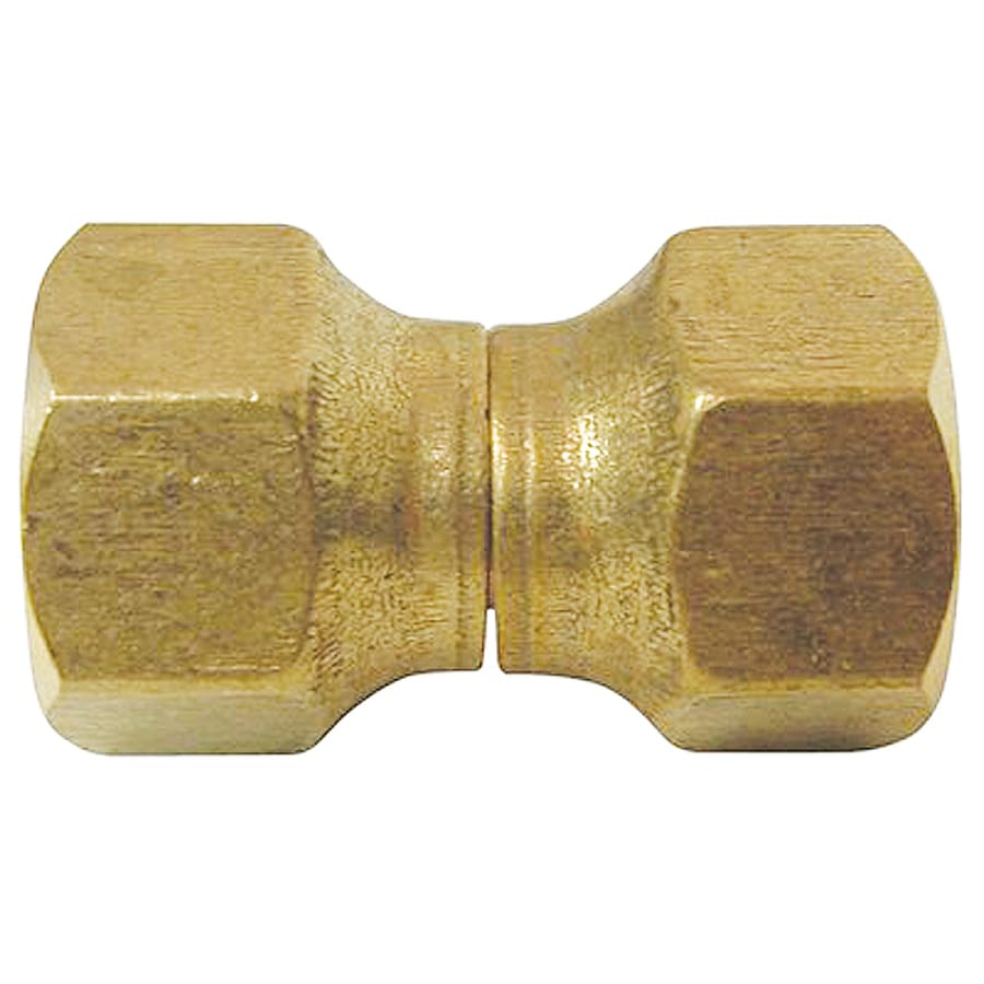 Proline Series 3/4-in x 3/4-in Threaded Male Adapter Nipple Fitting in the  Brass Fittings department at