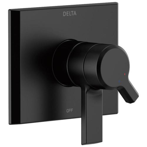 Delta 0.5in Matte Black Bathtub/Shower Diverter in the Bathroom
