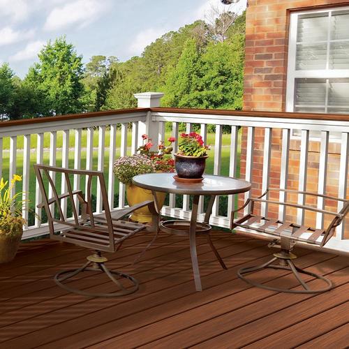 Freedom Prescot White Pvc Deck Rail Kit With Balusters In The Deck