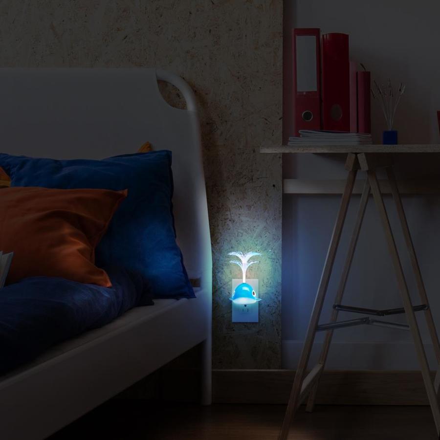 Globe Electric Blue LED Night Light with Auto On/Off in the Night ...