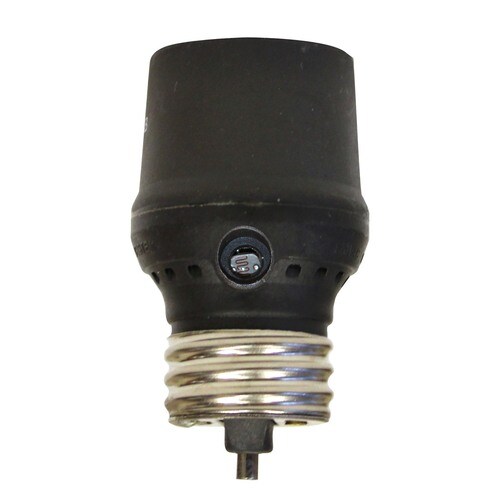Utilitech Outdoor/Indoor Dusk to Dawn Light Control for CFL/LED Bulbs