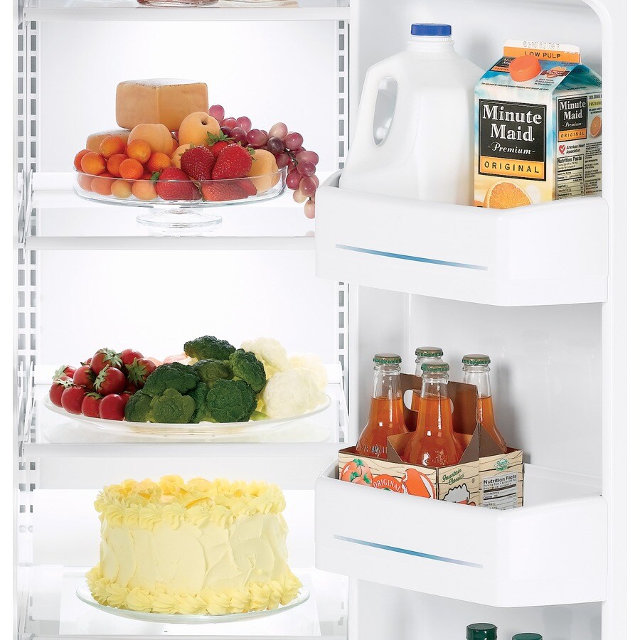 GE 20cu ft SidebySide Refrigerator with Ice Maker (Bisque) at