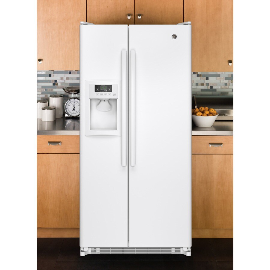 GE 20cu ft SidebySide Refrigerator with Ice Maker (White) at