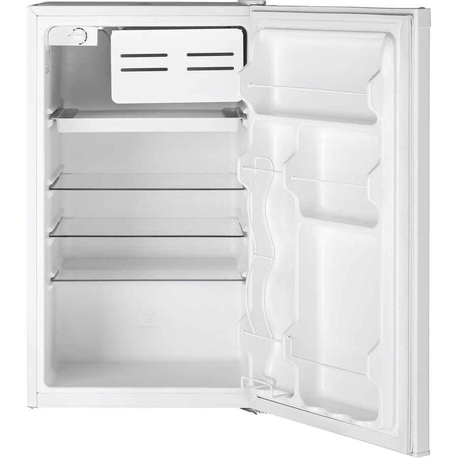 GE 4.4-cu ft Compact Refrigerator with Freezer Compartment (White ...