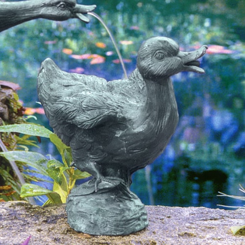 Design Toscano Lindell Pond Bronze Ducks Spitting Sliding Duck Pool