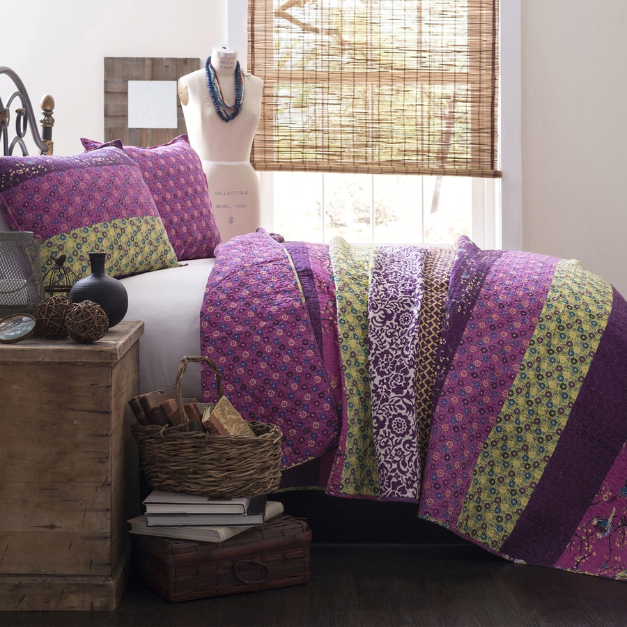 Lush Decor Royal Empire 3Piece Plum Full/Queen Quilt Set at