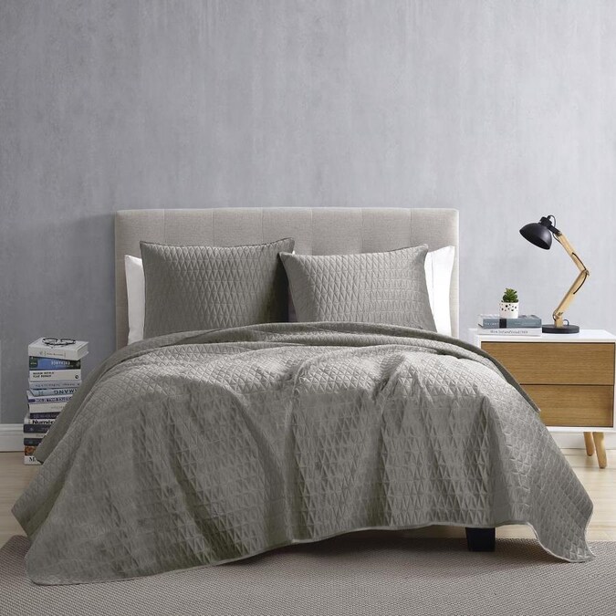 Brielle Home Gibson 3 Piece Light Grey Twin Quilt Set In The Bedding Sets Department At Lowes Com