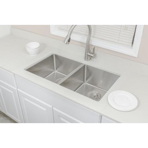 Wells Sinkware The Chef's Collection Undermount 33-in x 19-in Stainless ...