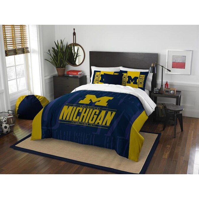 modern Take Series 102 X 86 Northwest Michigan Wolverines Ncaa King Comforter Set