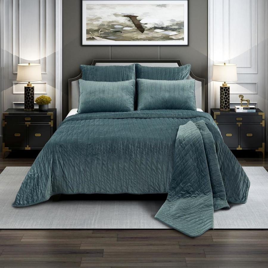 Brielle Home Velvet Diamond 3 Piece Seafoam King California King Quilt Set In The Bedding Sets Department At Lowes Com