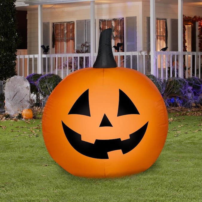 Gemmy 3.5-ft x 3-ft Lighted Jack-o-lantern Halloween Inflatable in the ...